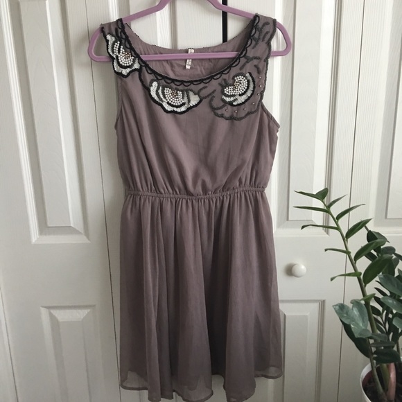 Beautiful dusty grey purple dress - Picture 1 of 8